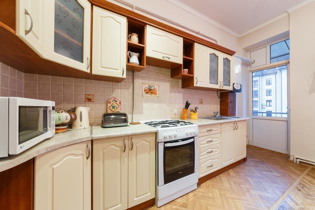 Centreville Apartments Ivano-Frankivsk Phòng bức ảnh