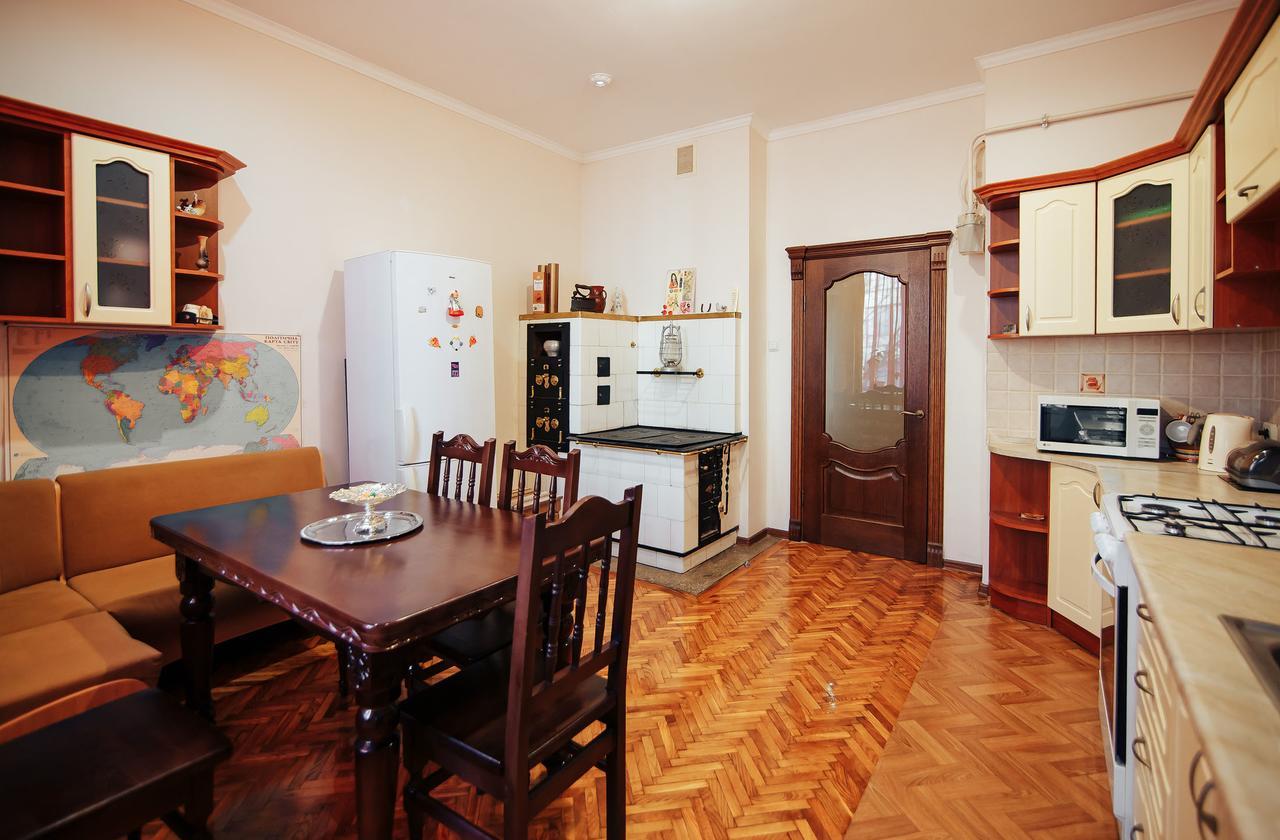 Centreville Apartments Ivano-Frankivsk Ngoại thất bức ảnh